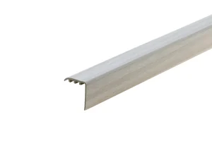 PVC KĀPŅU PROFILS KL30X30 0.9M P.OZ.