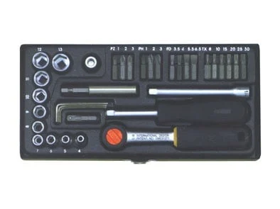 SET OF NUTS AND SCREWDRIVERS 23070 35GB